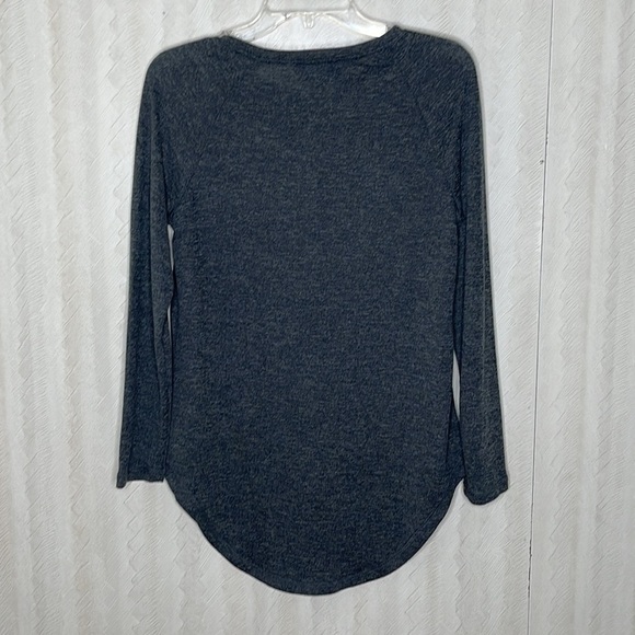 ❤️ 🆕 ROCKIN AROUND Lightweighht Christmas Top Size S - Picture 3 of 4